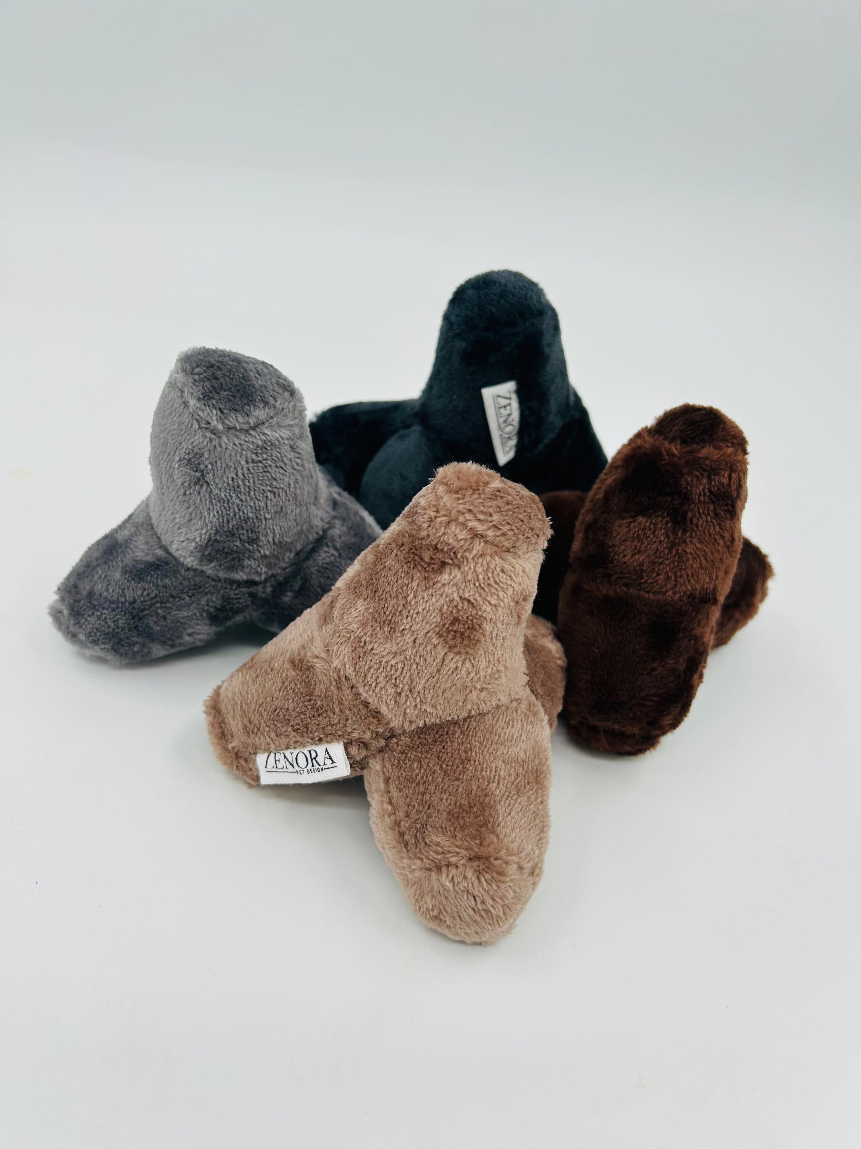 Zenora Triangle Plysbamse - PupDeluxe.dk