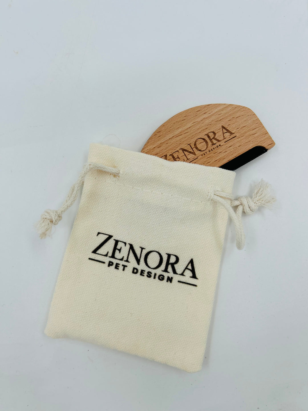 Zenora ECO hårfjerner af træ og lavasten - PupDeluxe.dk