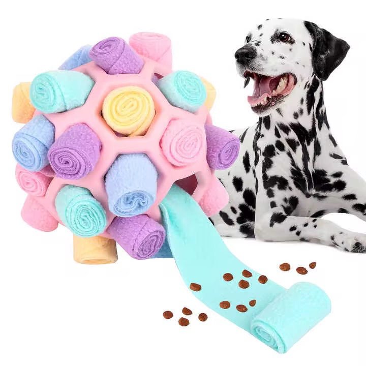 Aktivitetsbold med snuseruller - PupDeluxe.dk