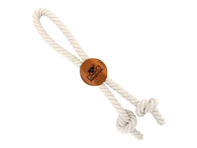 Swaggin Tails Knotted Rope Medalion, 40 cm. - PupDeluxe.dk