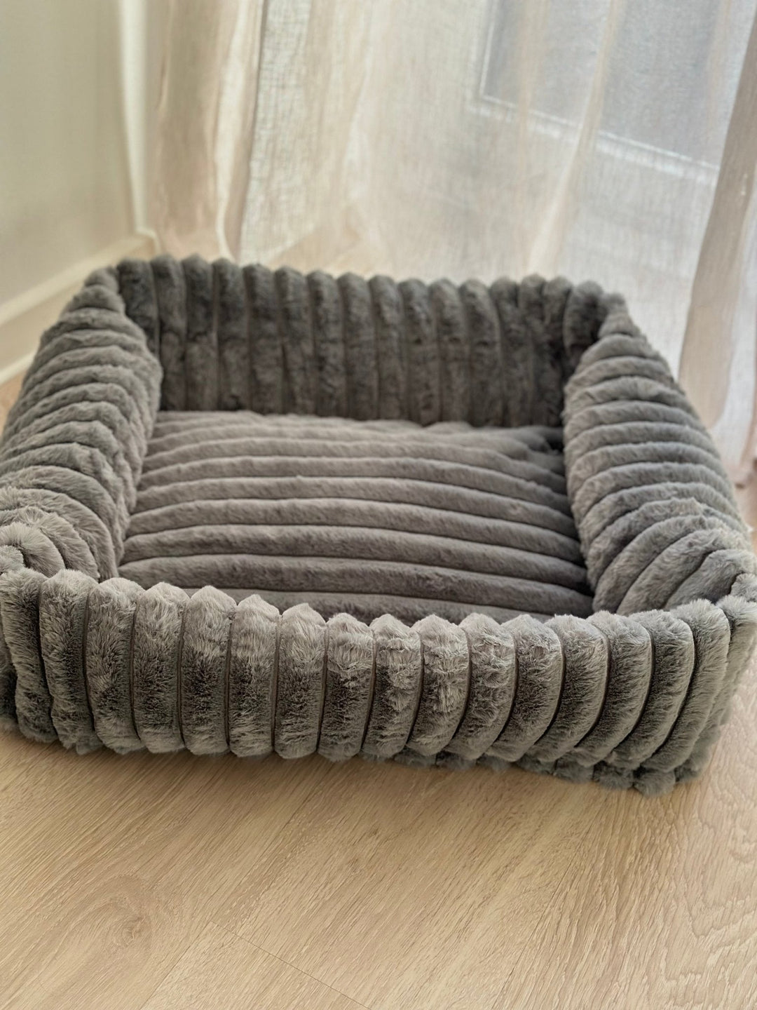 Zenora Cozy Fløjl Hundekurv - PupDeluxe.dk