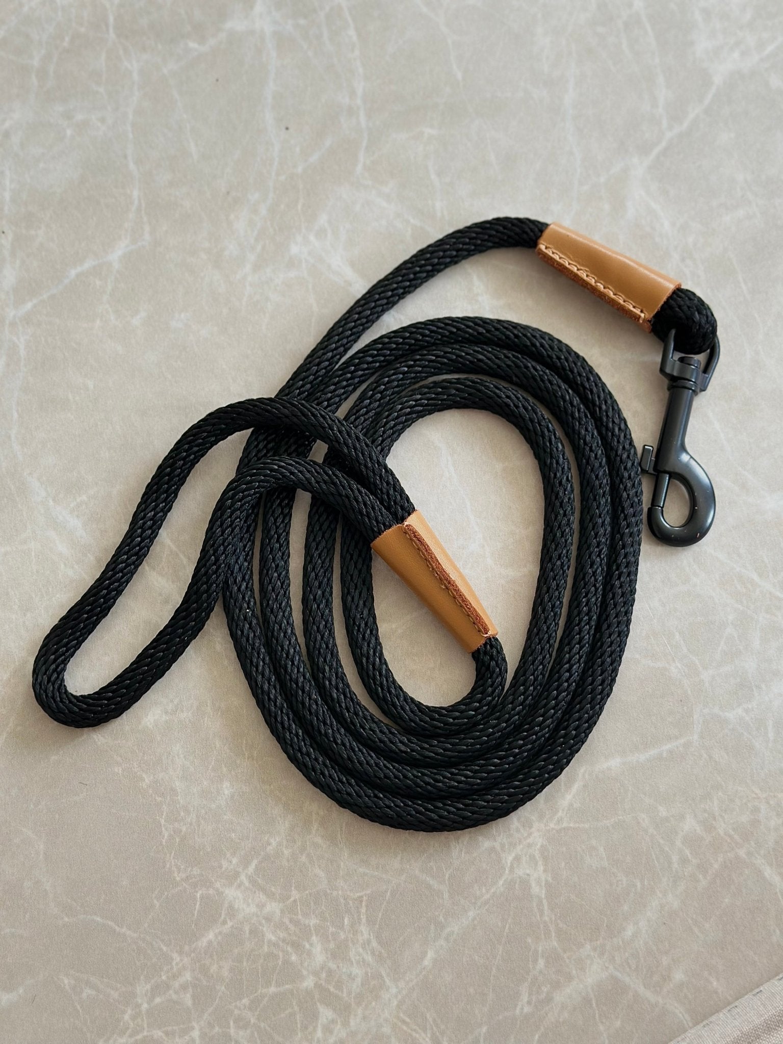 Zenora line - Sort - PupDeluxe.dk